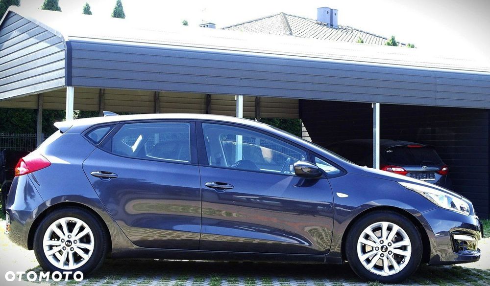 Kia Ceed - 7