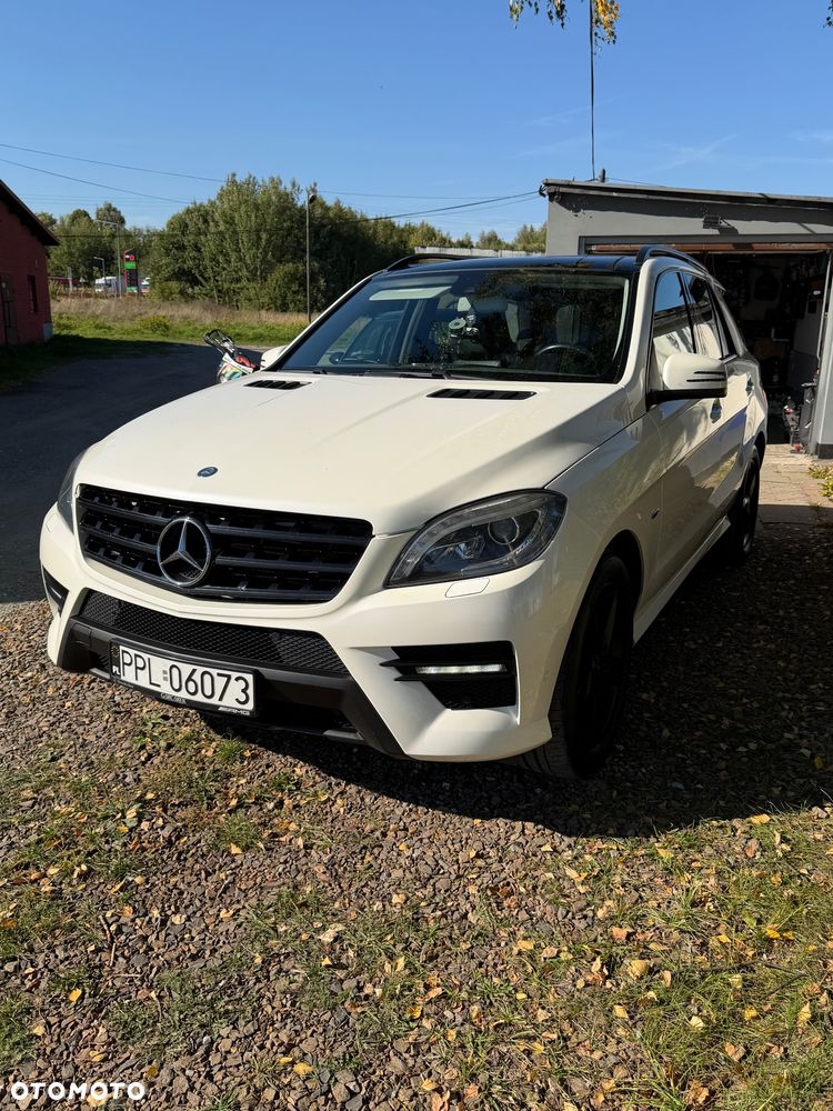 Mercedes-Benz ML 350 BlueTec 4-Matic - 4