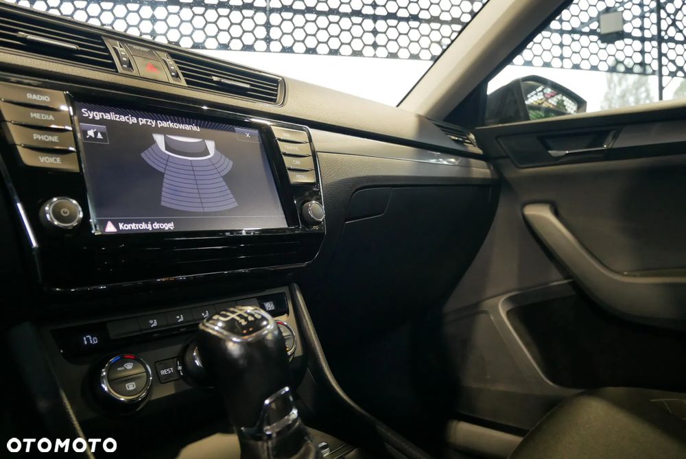 Skoda Superb - 24