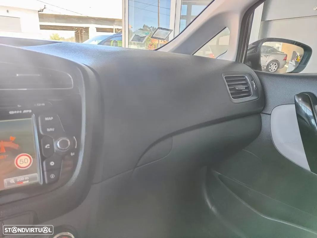 Kia Ceed SW 1.4 CRDi Nav Line - 35