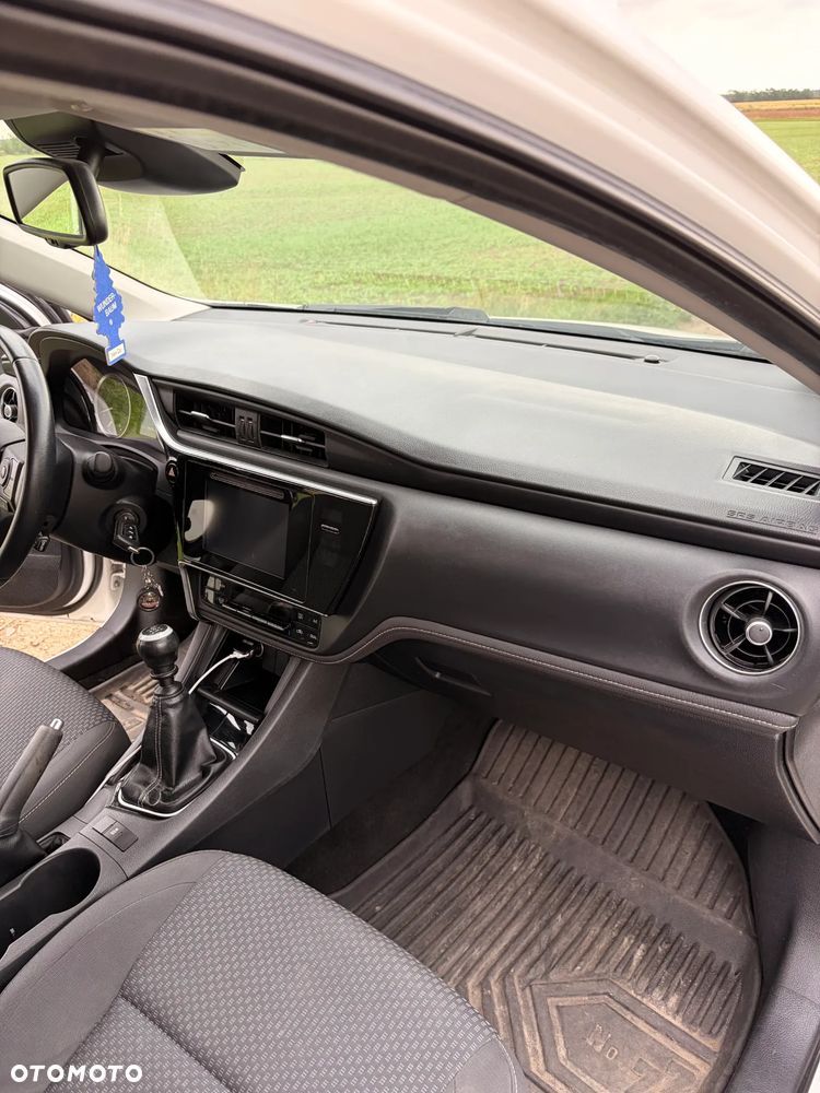 Toyota Corolla 1.6 Comfort - 15
