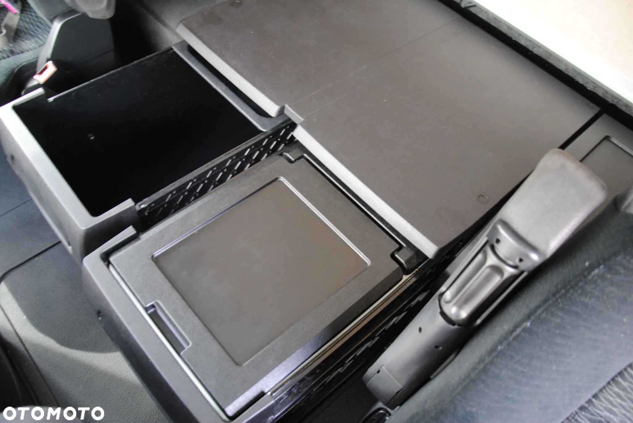 Mercedes-Benz Actros 1845, BigSpace, Pulpit multimedialny - 14