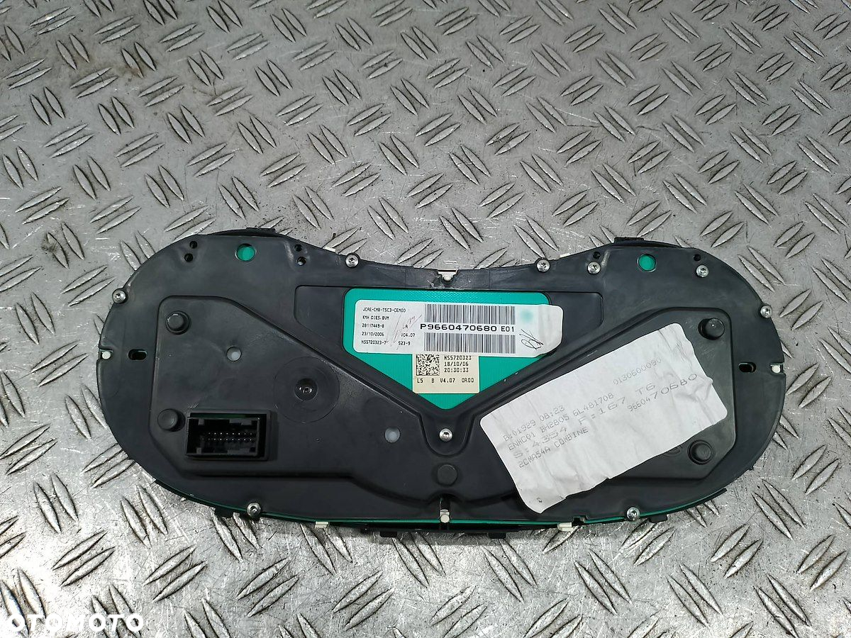 LICZNIK PEUGEOT 307 LIFT P9660470680 1.6 HDI - 7