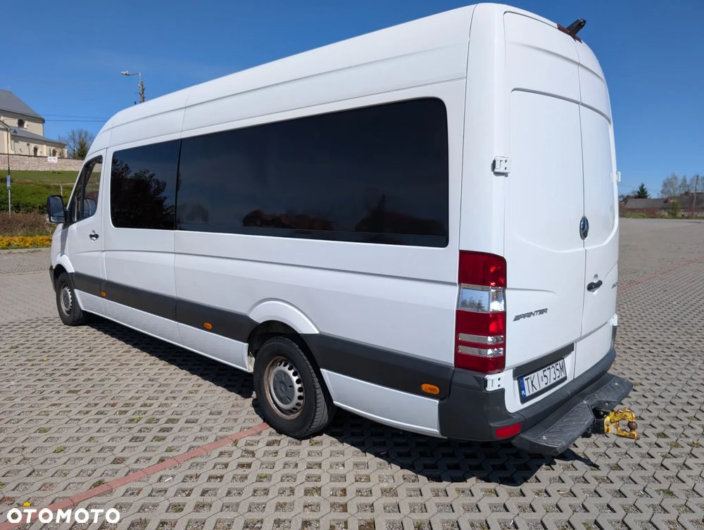 Mercedes-Benz Sprinter - 2