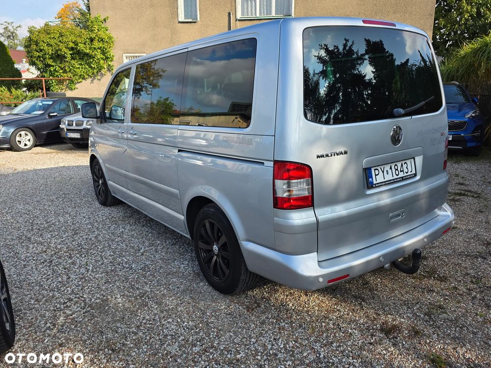 Volkswagen Multivan - 2