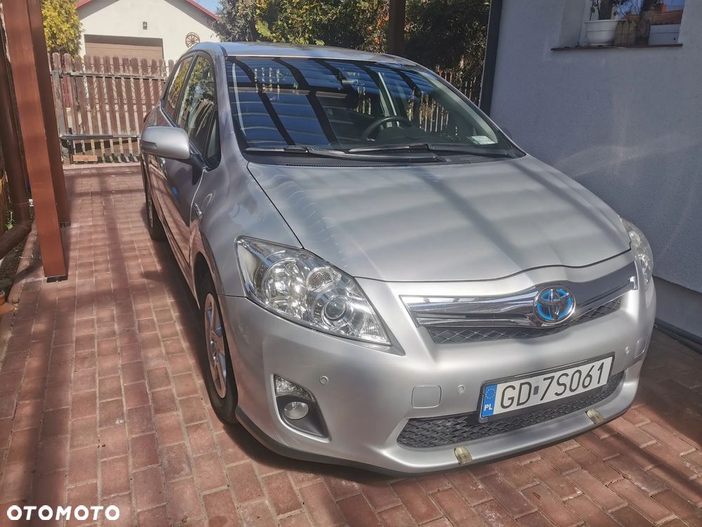Toyota Auris 1.8 HSD Sol - 1