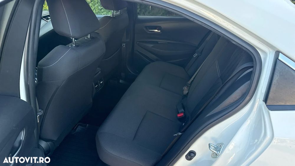 Toyota Corolla 1.8 HSD Dynamic - 17