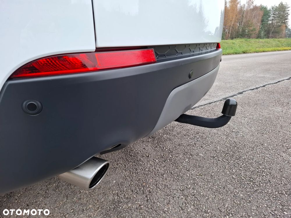 Land Rover Discovery Sport - 10