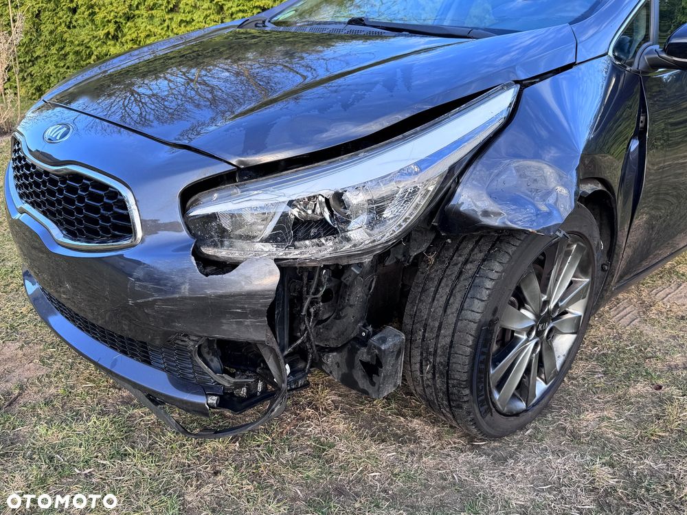 Kia Ceed 1.6 CRDi 128 97g Edition 7 - 13