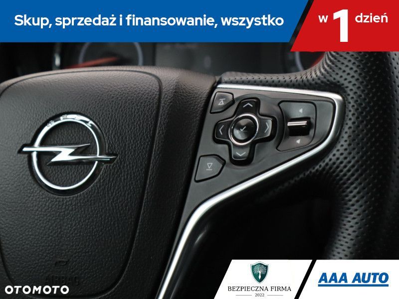 Opel Insignia - 18
