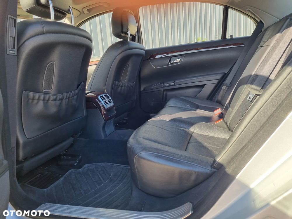 Mercedes-Benz Klasa S 500 4Matic 7G-TRONIC - 16
