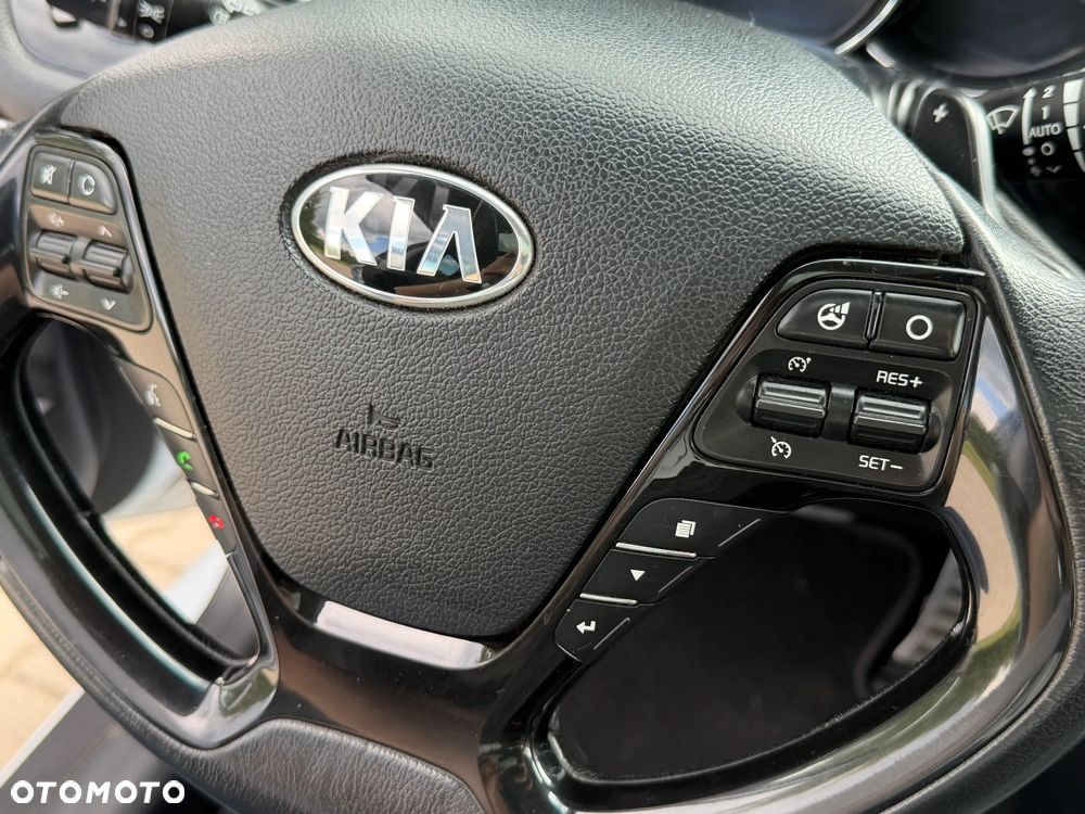 Kia Ceed 1.6 CRDi 128 Platinum Edition - 25