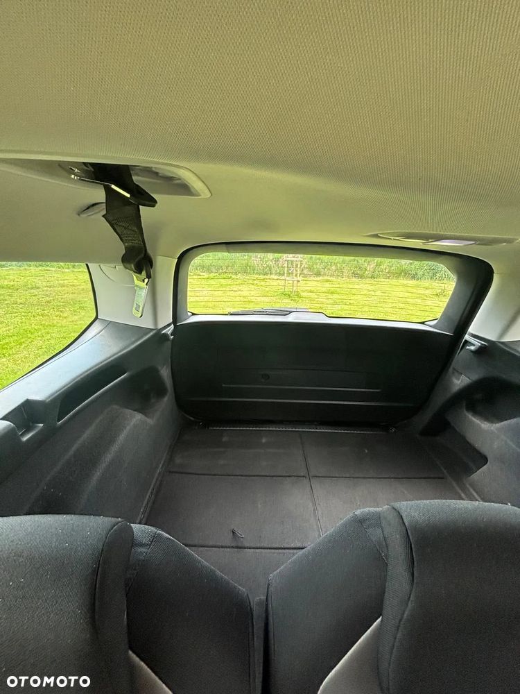 Citroën C4 Grand Picasso - 17