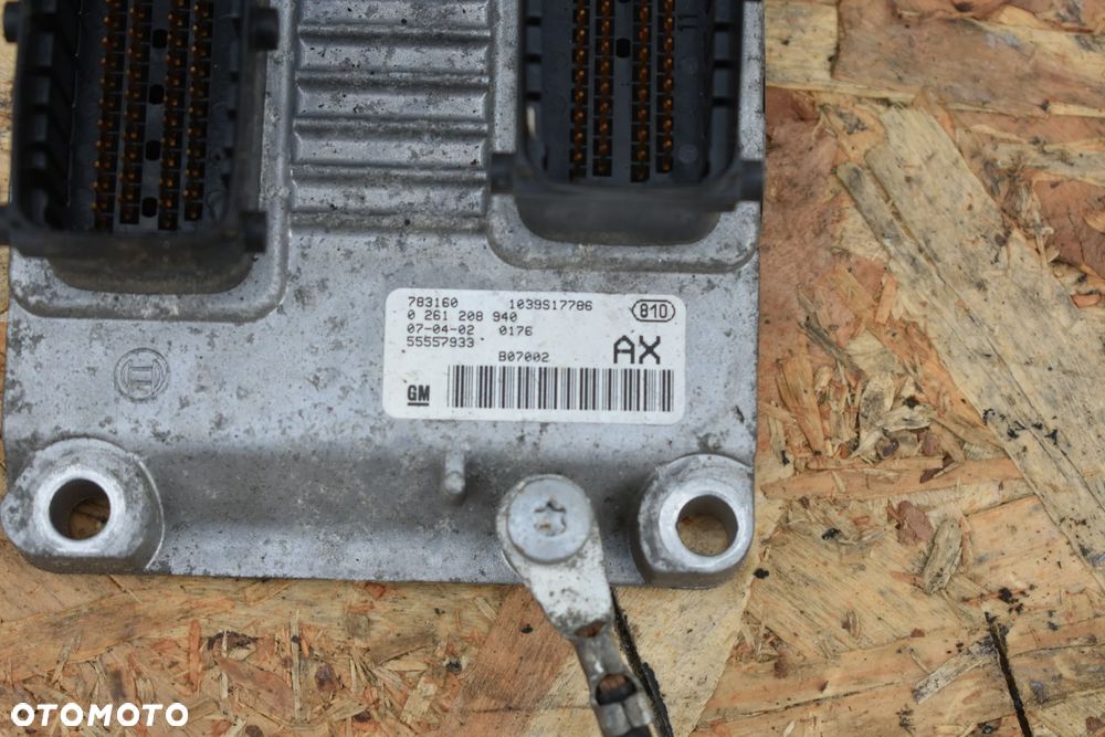 STEROWNIK SILNIKA OPEL CORSA D 1.2 16V Z12XEP 55557933 - 2