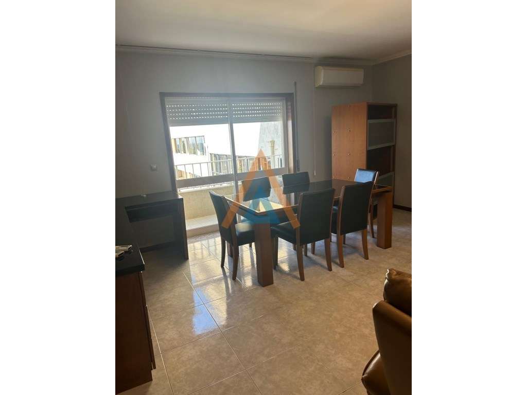 Excelente Apartamento T3 no centro de Oliveira de Azemeis . - Grande imagem: 4/21