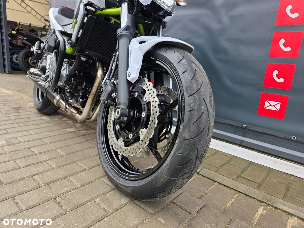 Kawasaki Z 650 - 25