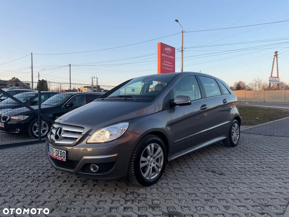 Mercedes-Benz Klasa B 200 Autotronic Grand Edition - 36