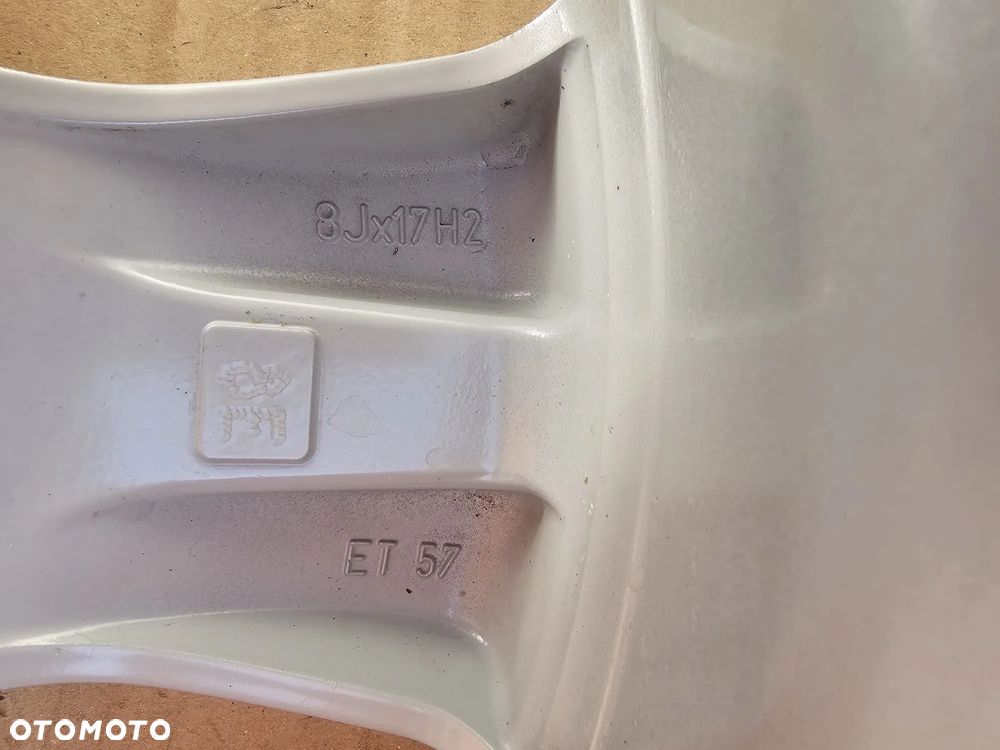 (F99) Mercedes-Benz OE C-Klasa GLK W204 / A2044013102 / 8Jx17 ET57 5x112 - 8
