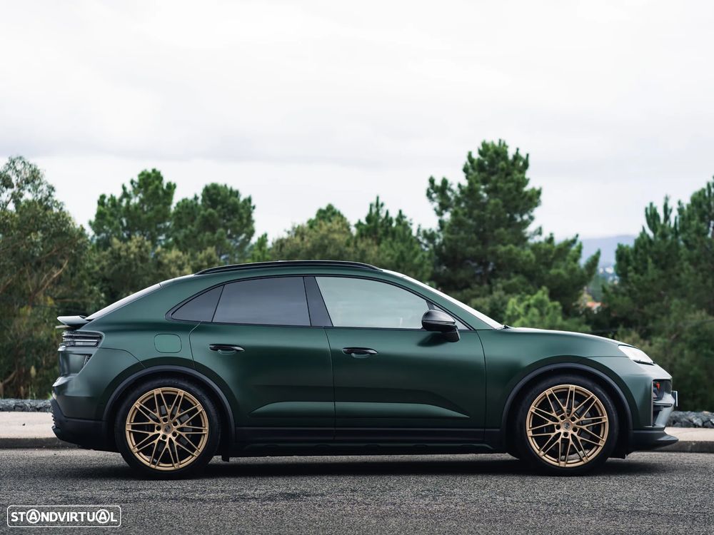 Porsche Macan Electric Turbo - 9