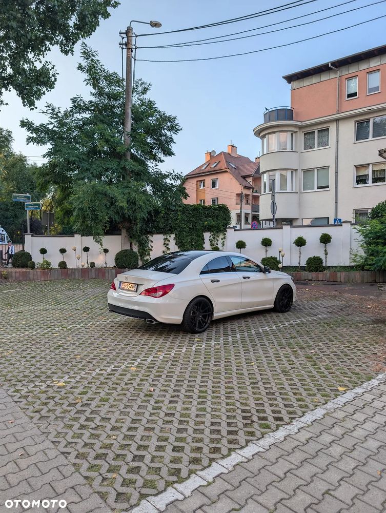 Mercedes-Benz CLA 250 7G-DCT Sport - 2