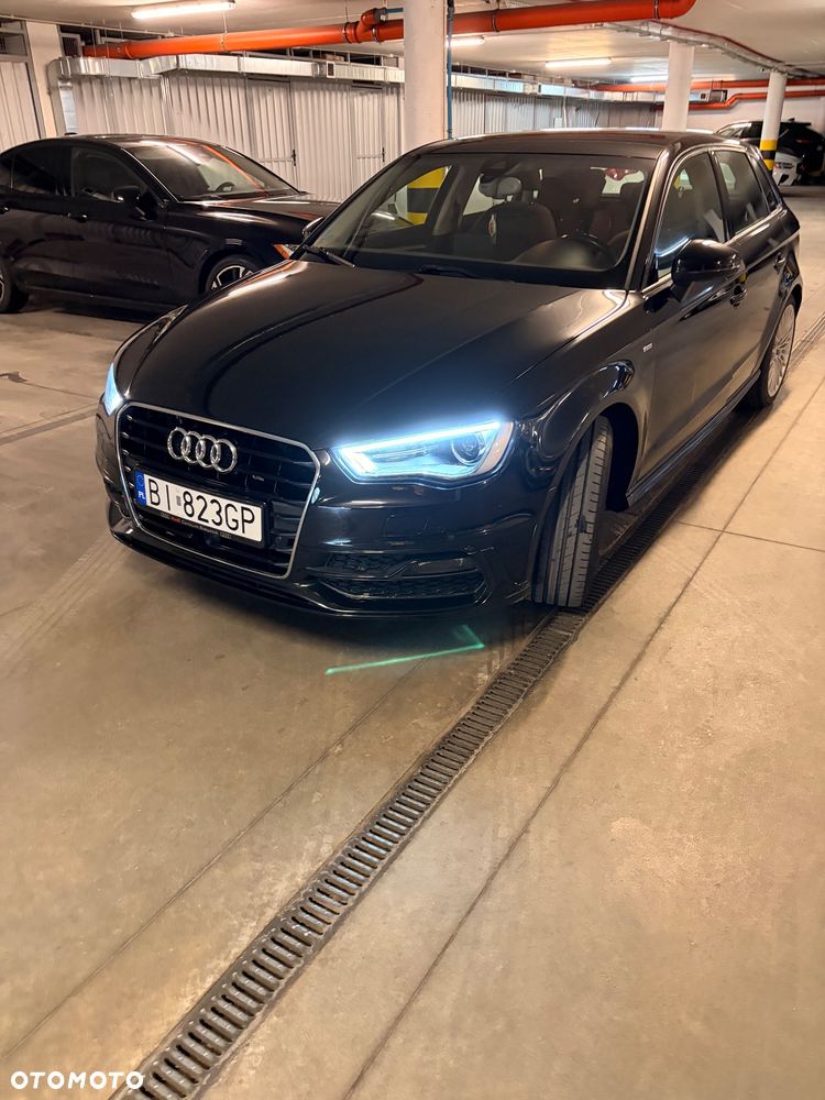 Audi A3 Sportback 2.0 TDI S tronic S line Sportpaket - 2