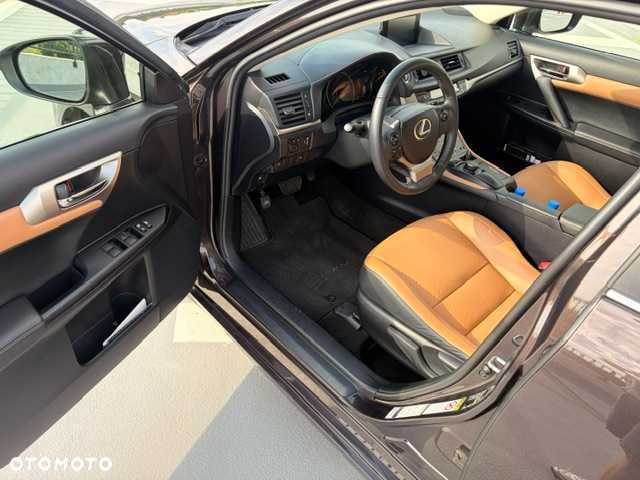 Lexus CT - 5