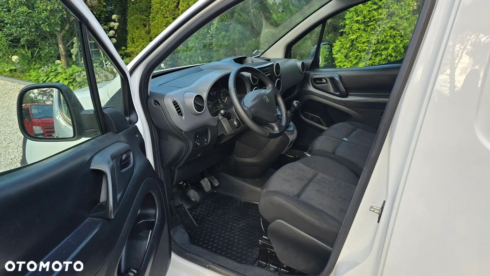 Peugeot PARTNER ❗️ LONG / SALON POLSKA / HAK / KLIMATYZACJA / RELINGI / TEMPOMAT / ZADBANY ❗️❗️ - 26