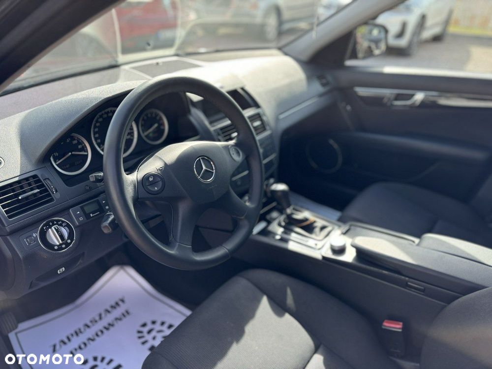 Mercedes-Benz Klasa C 180 T Kompressor Automatik - 13