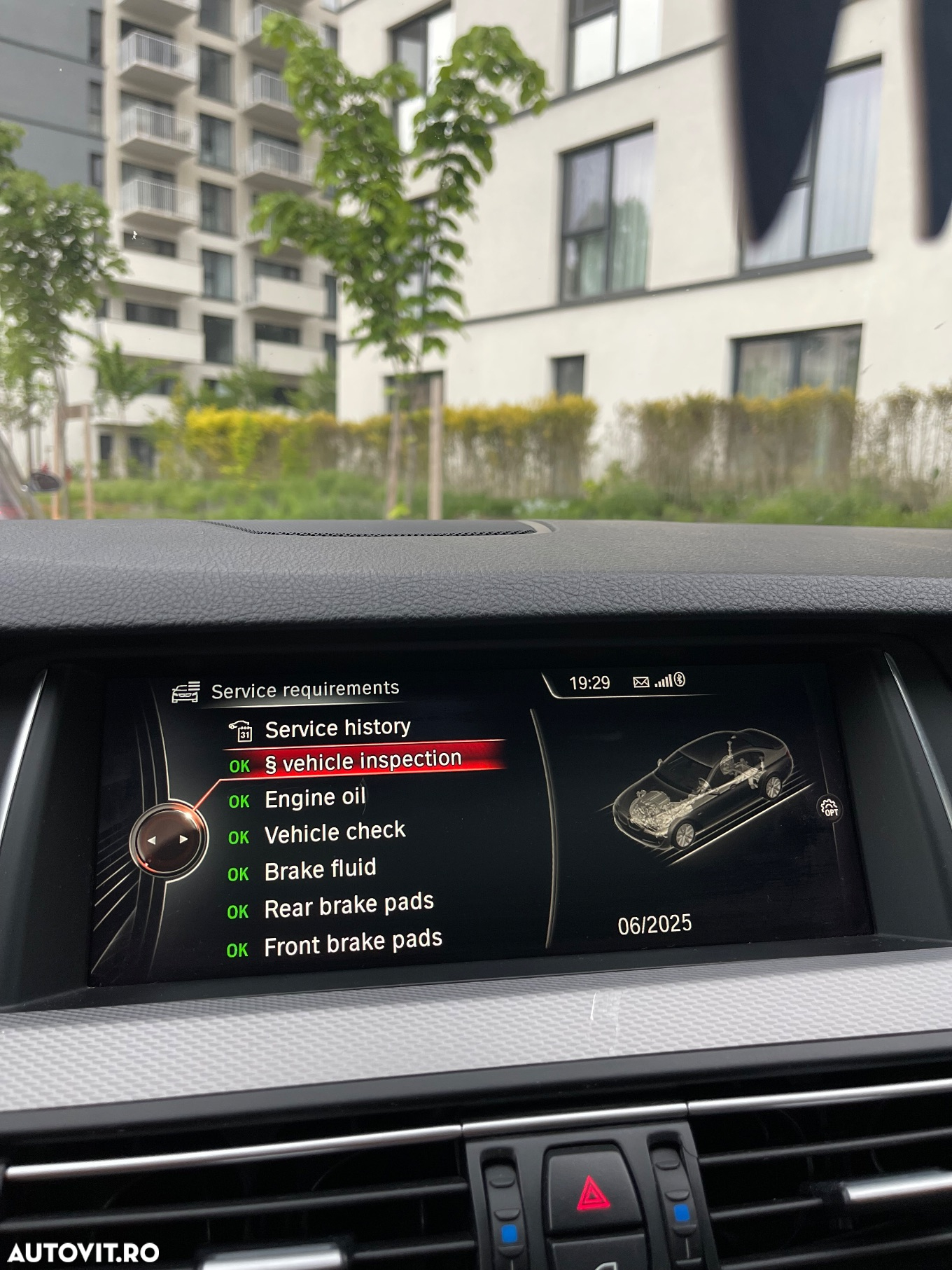 BMW Seria 5 530d xDrive AT - 26