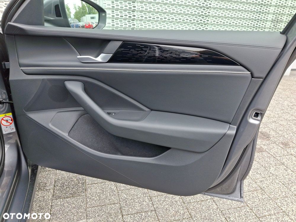 Volkswagen Passat - 18