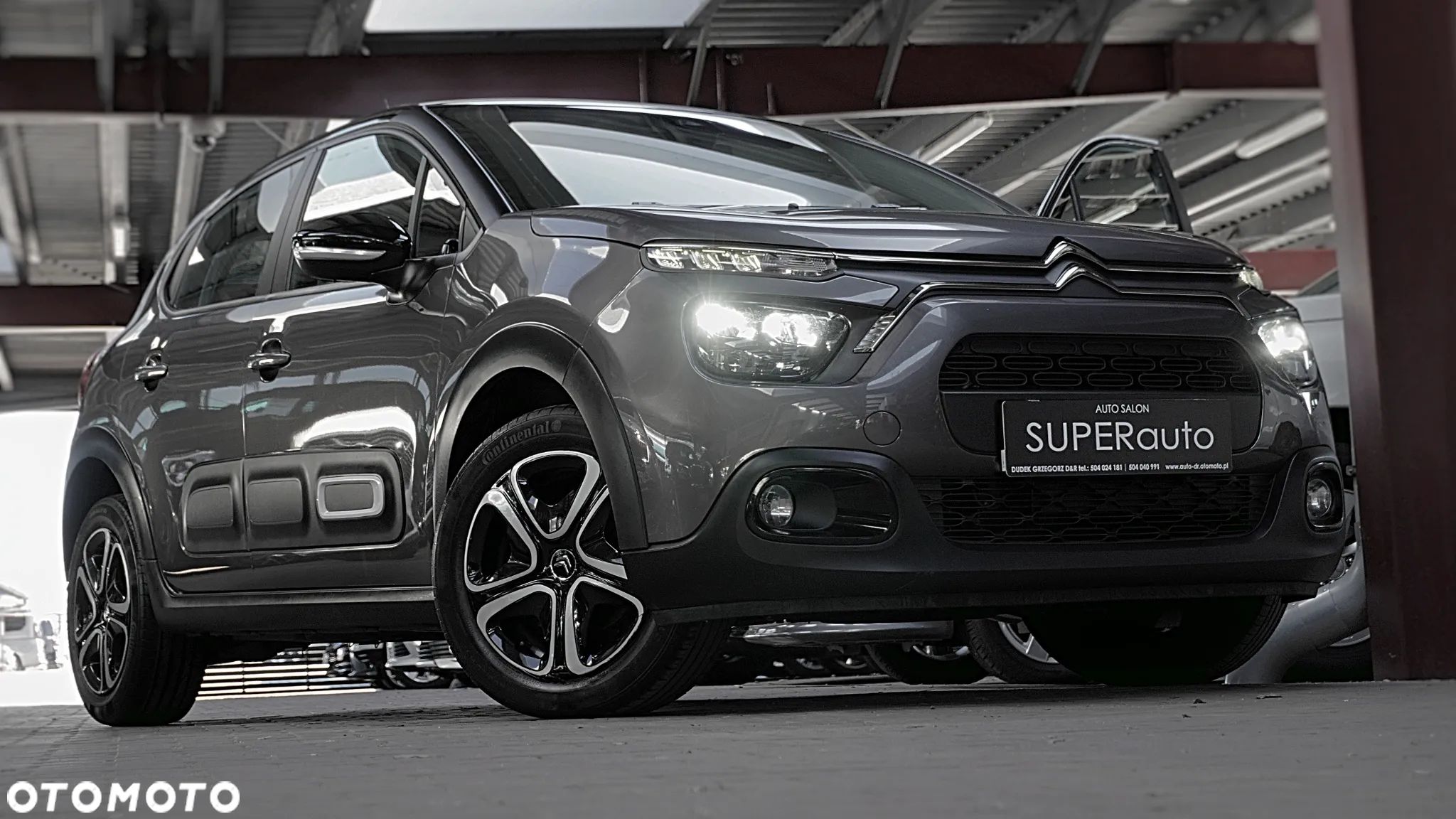 Citroën C3 1.2 PureTech Shine EAT6 - 1