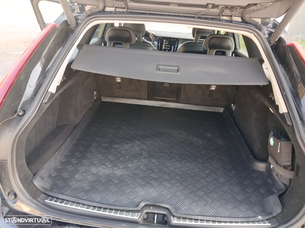 Volvo V90 2.0 D4 Momentum Plus Geartronic - 34