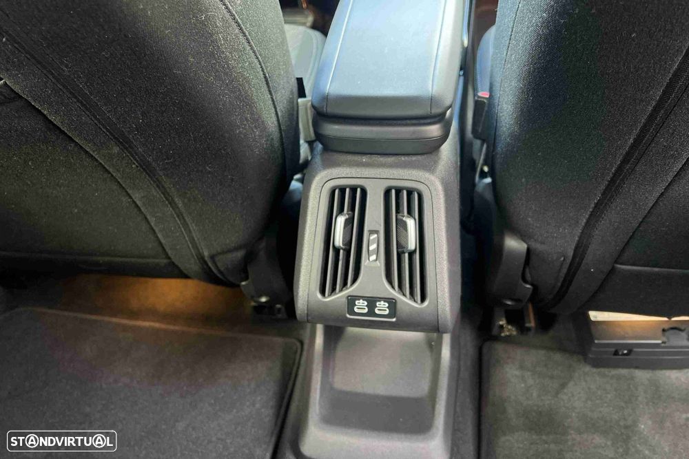 BMW iX1 xDrive30 - 12