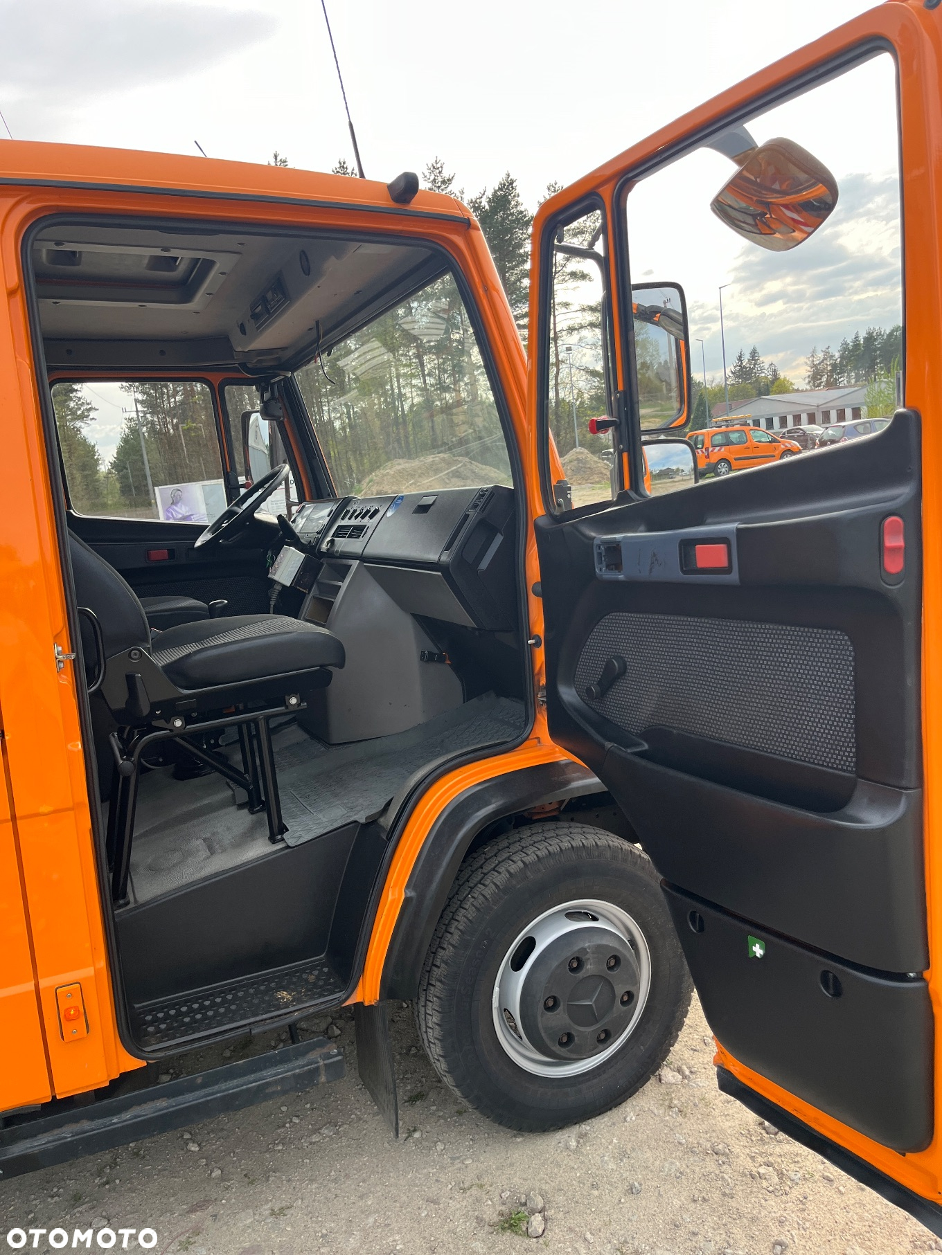 Mercedes-Benz Vario 816d - 26
