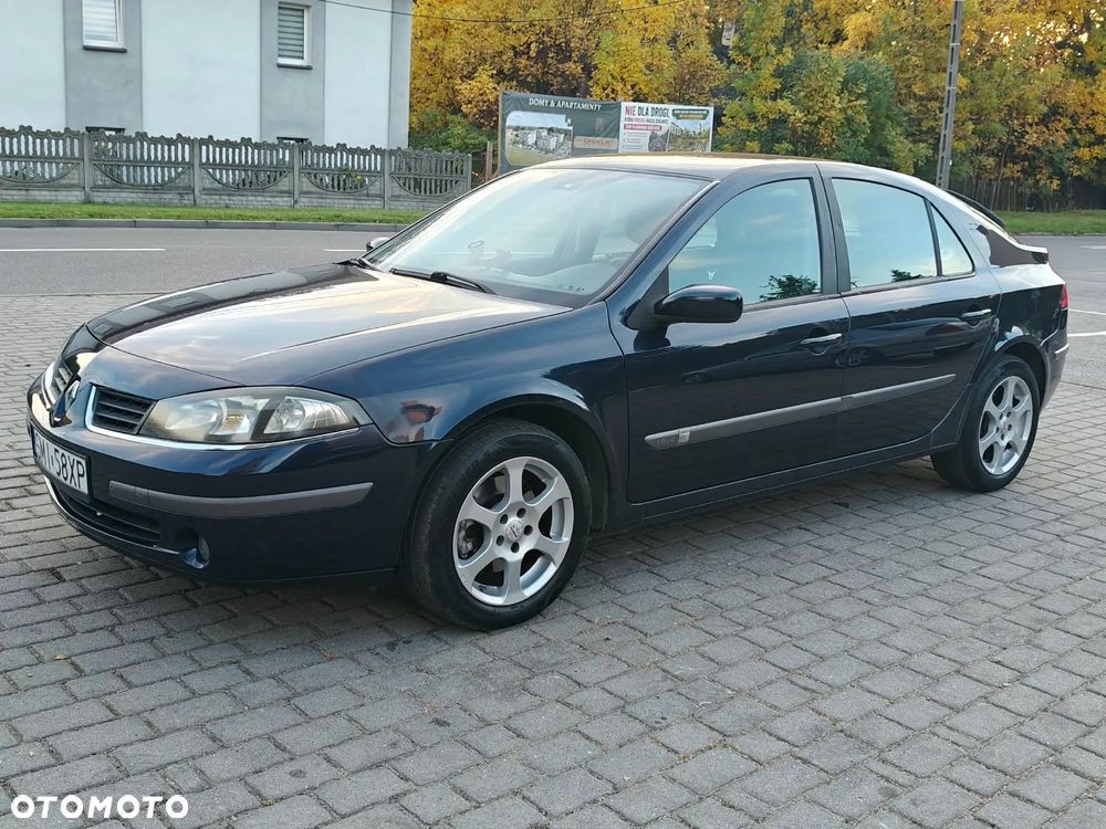 Renault Laguna 1.9 dCi Initiale - 33