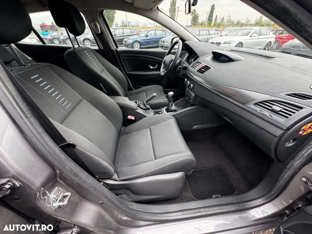 Renault Megane 1.6 16V 100 Authentique - 17