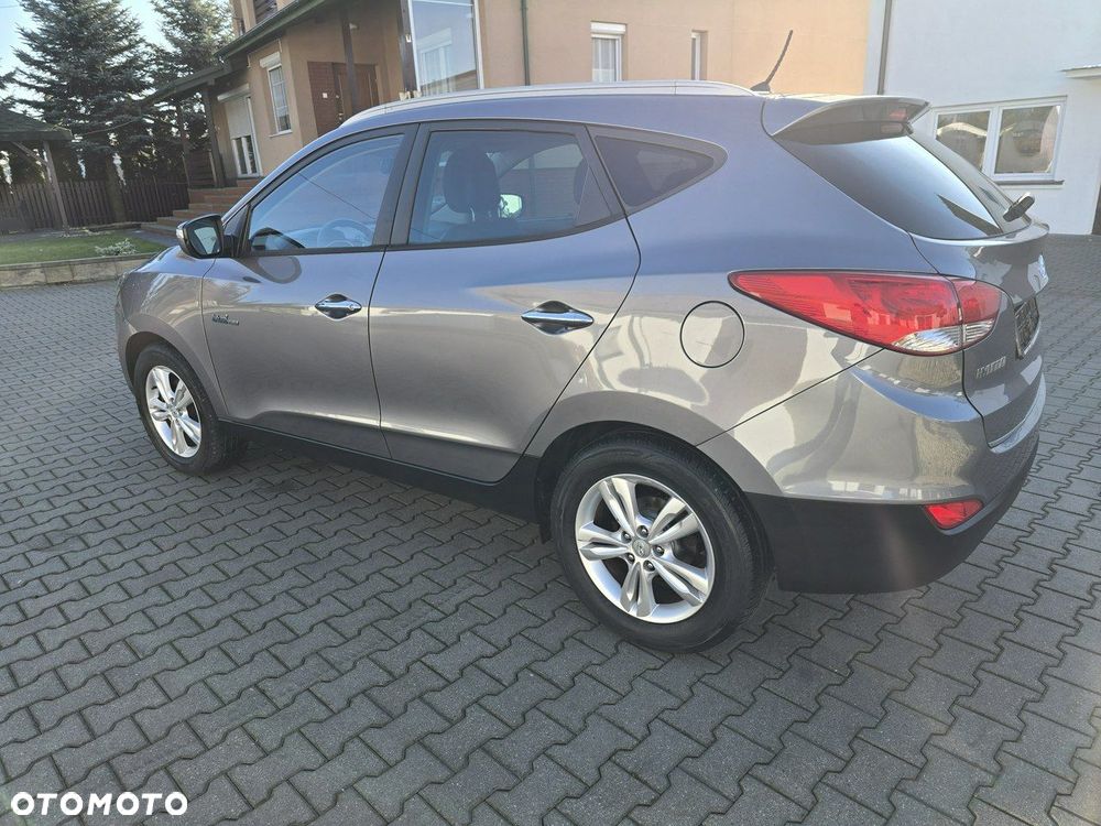 Hyundai ix35 - 12