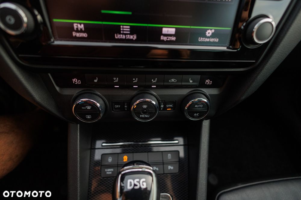 Skoda Octavia 2.0 TDI DSG RS - 15
