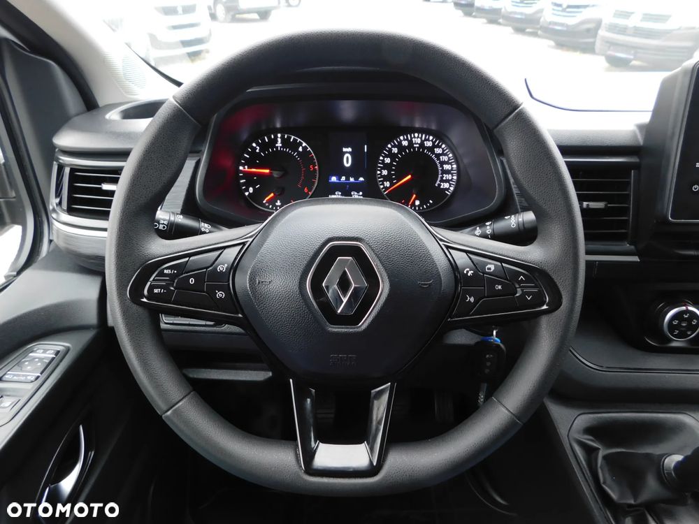 Renault Trafic - 10