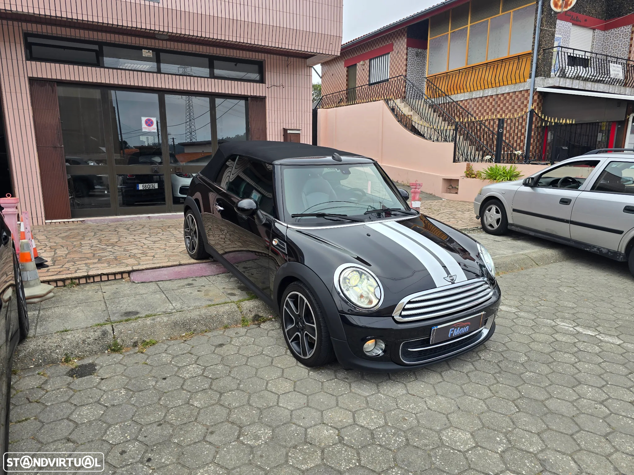 MINI Cabrio Cooper D - 16