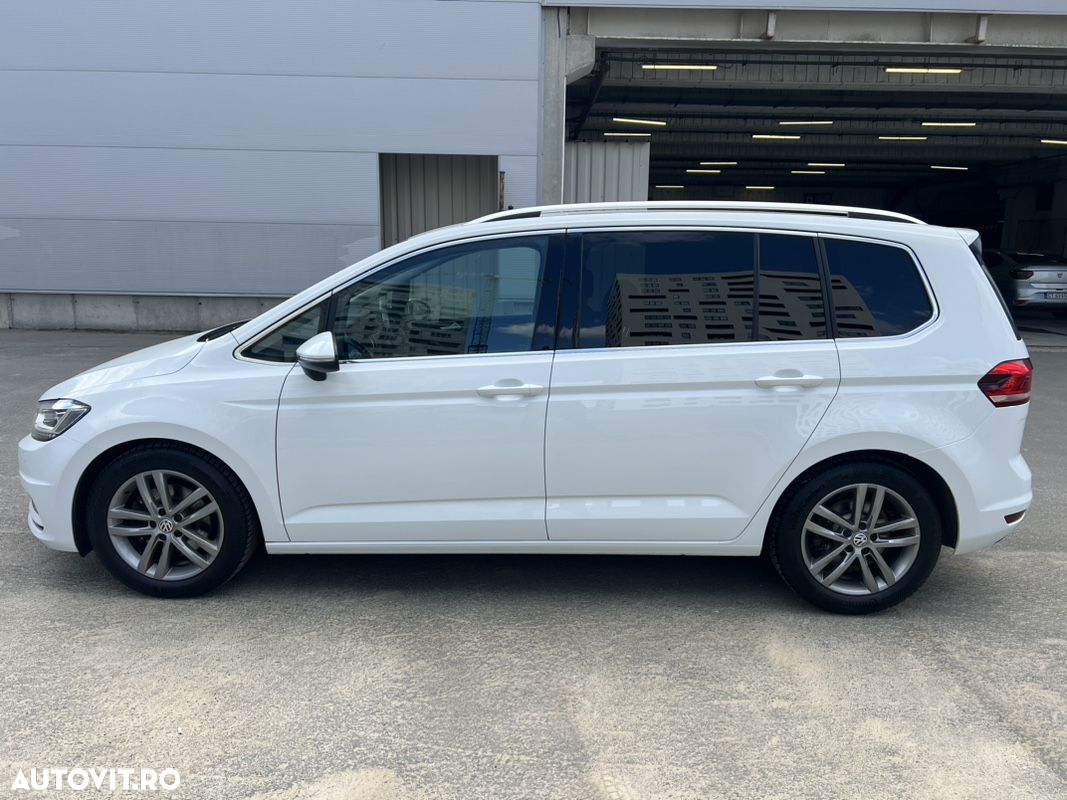 Volkswagen Touran 2.0 TDI DSG Highline - 11