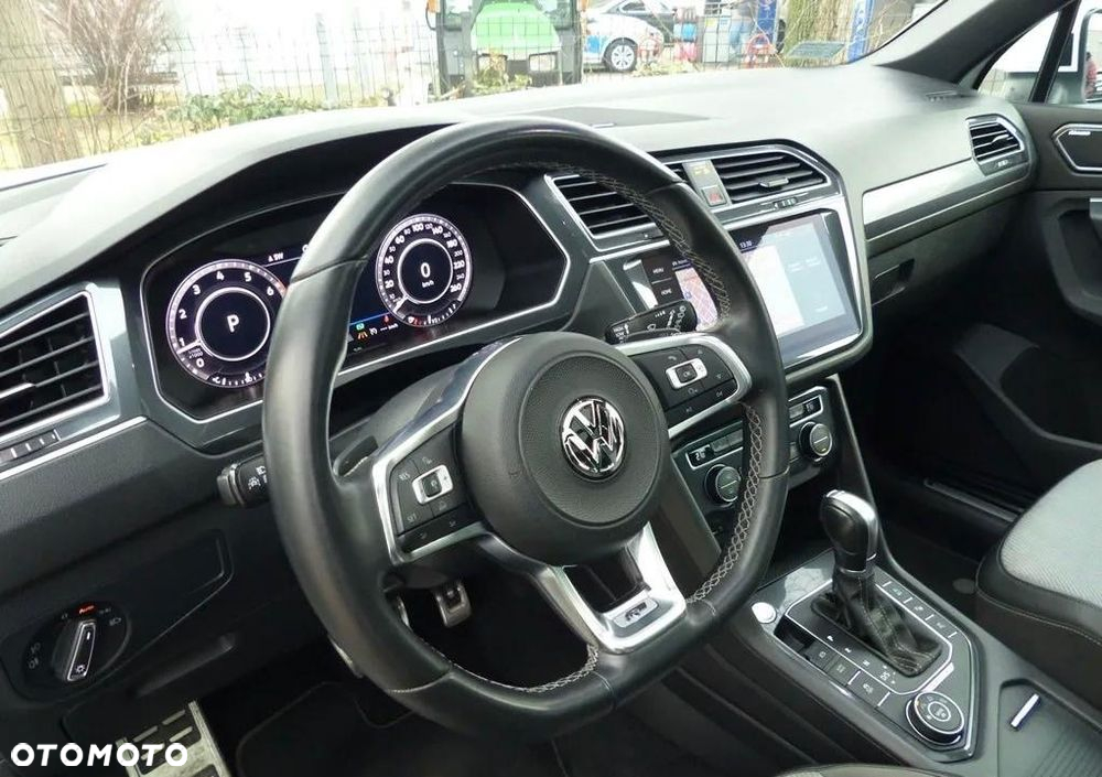 Volkswagen Tiguan - 4