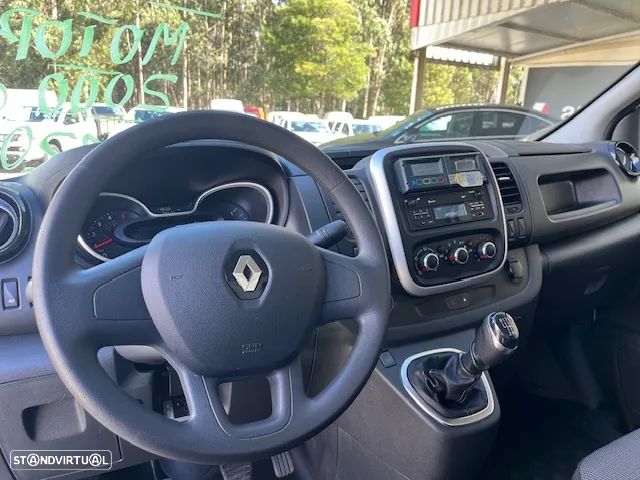 Renault TRAFIC 2.0 120cv LONGA COM FRIO - 13