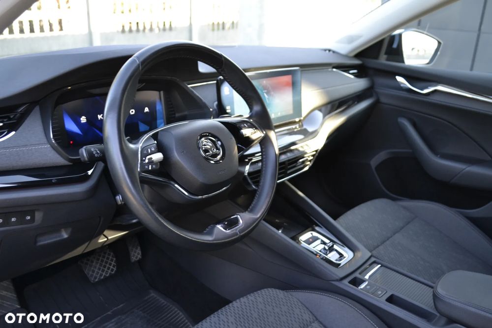 Skoda Octavia 2.0 TDI DSG Style - 22