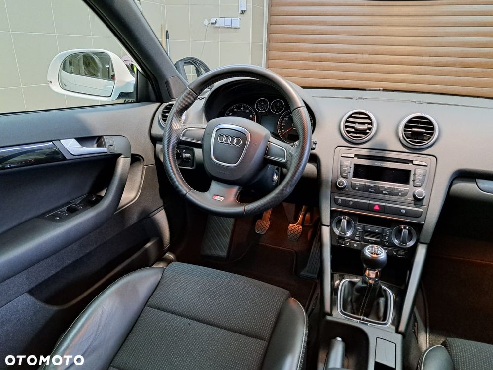 Audi A3 Sportback 1.4 TFSI Ambiente - 21