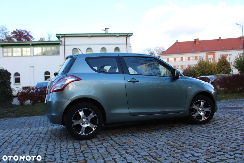 Suzuki Swift - 14