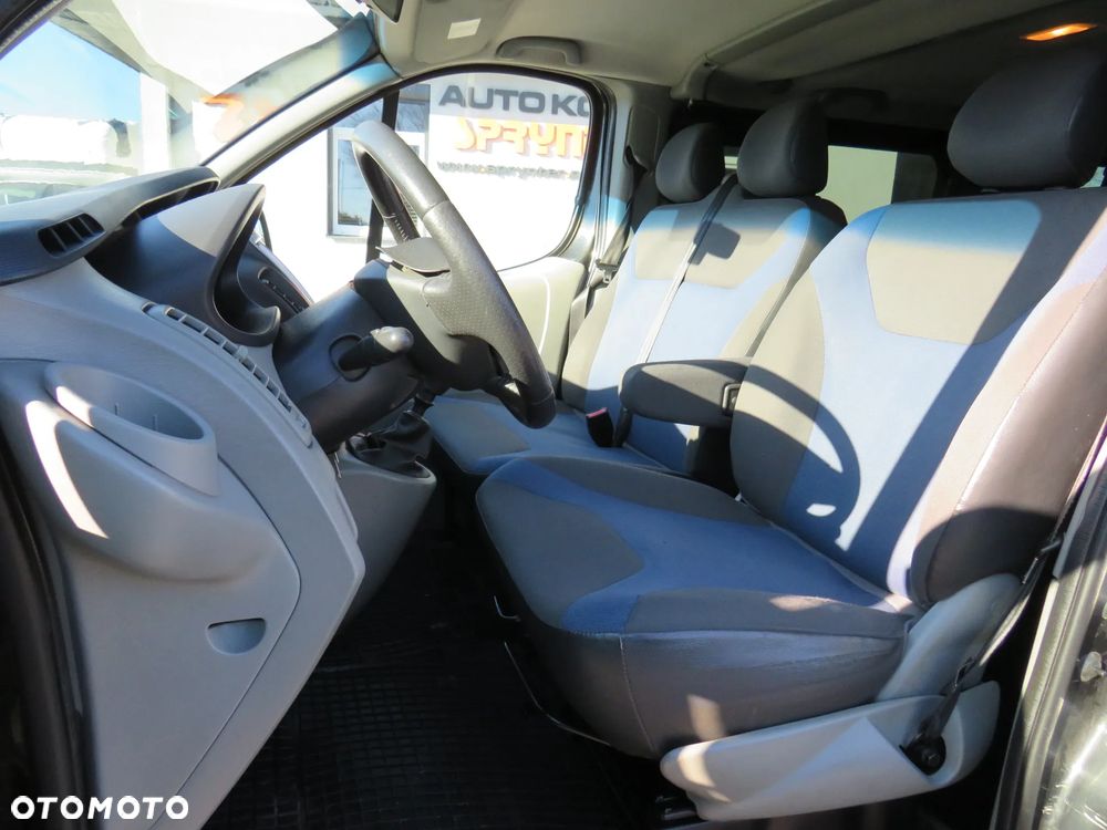 Renault Trafic Passenger Long 2.0DCI 115Ps *9 osób* - 29