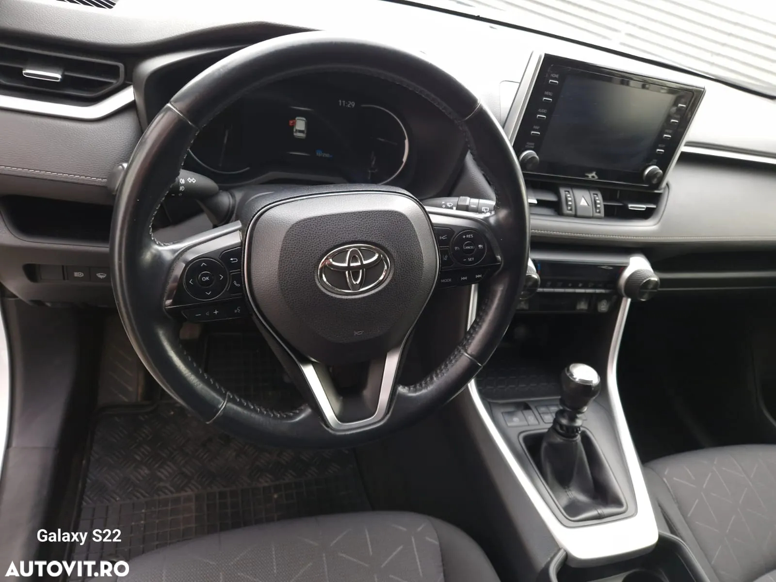 Toyota RAV4 - 7