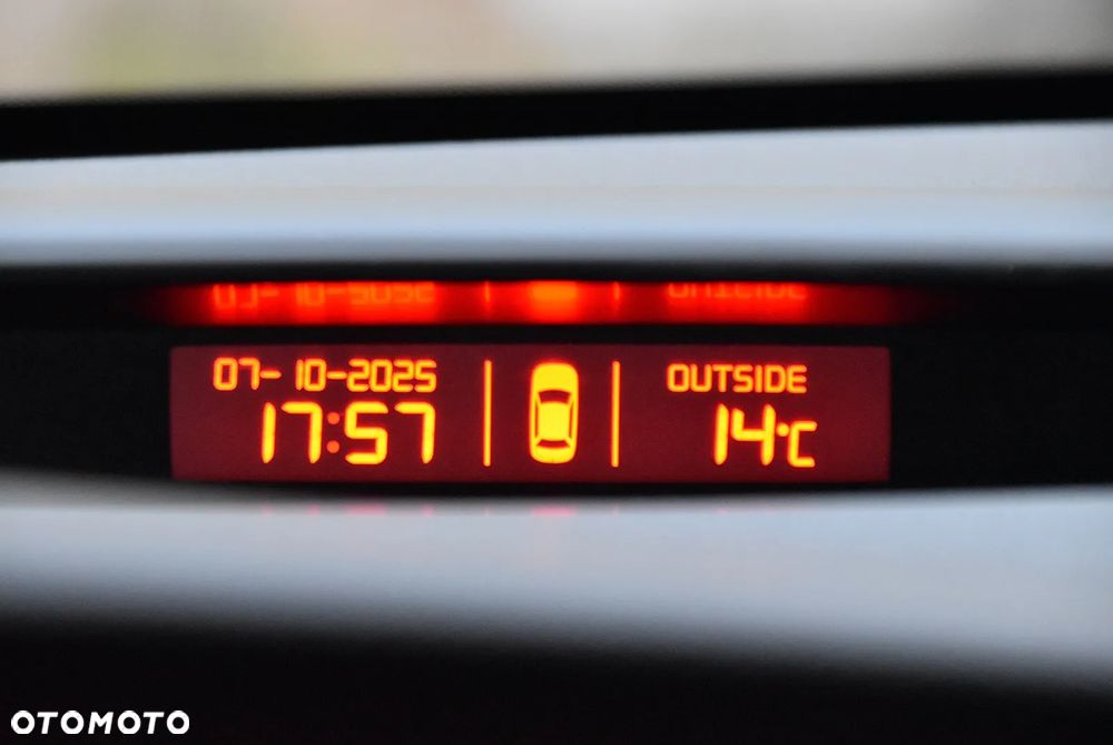 Kia Ceed - 30