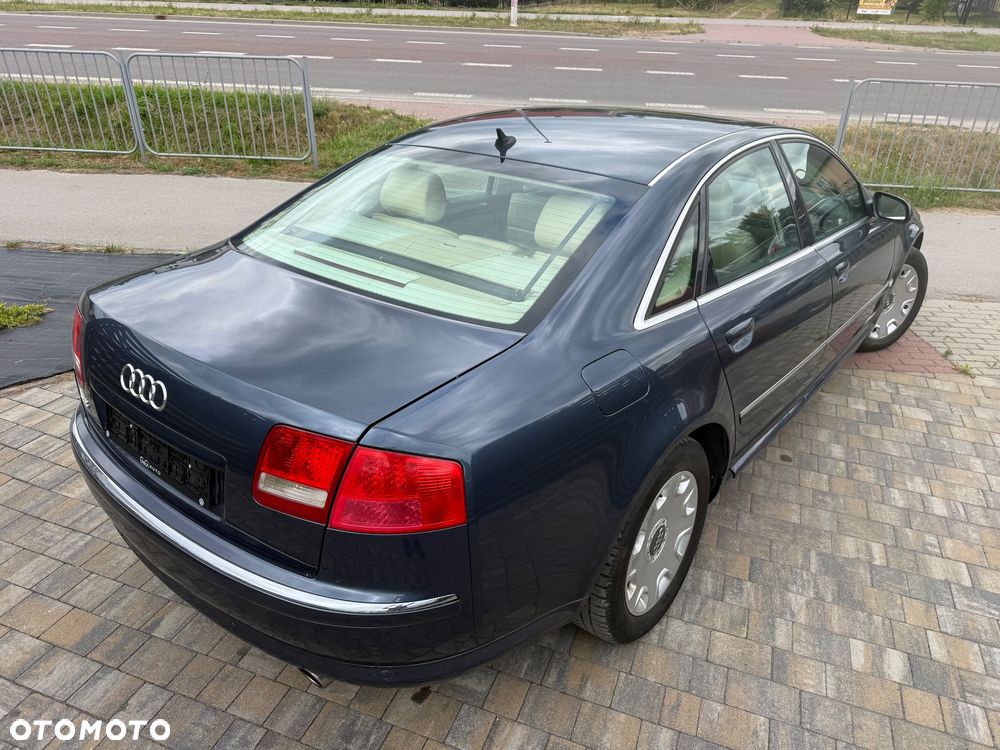 Audi A8 4.2 Quattro - 13